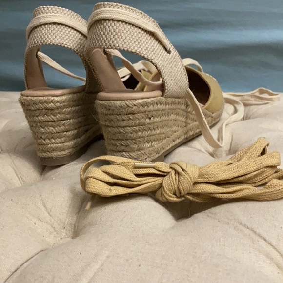 Wedges - Picture 5 of 7